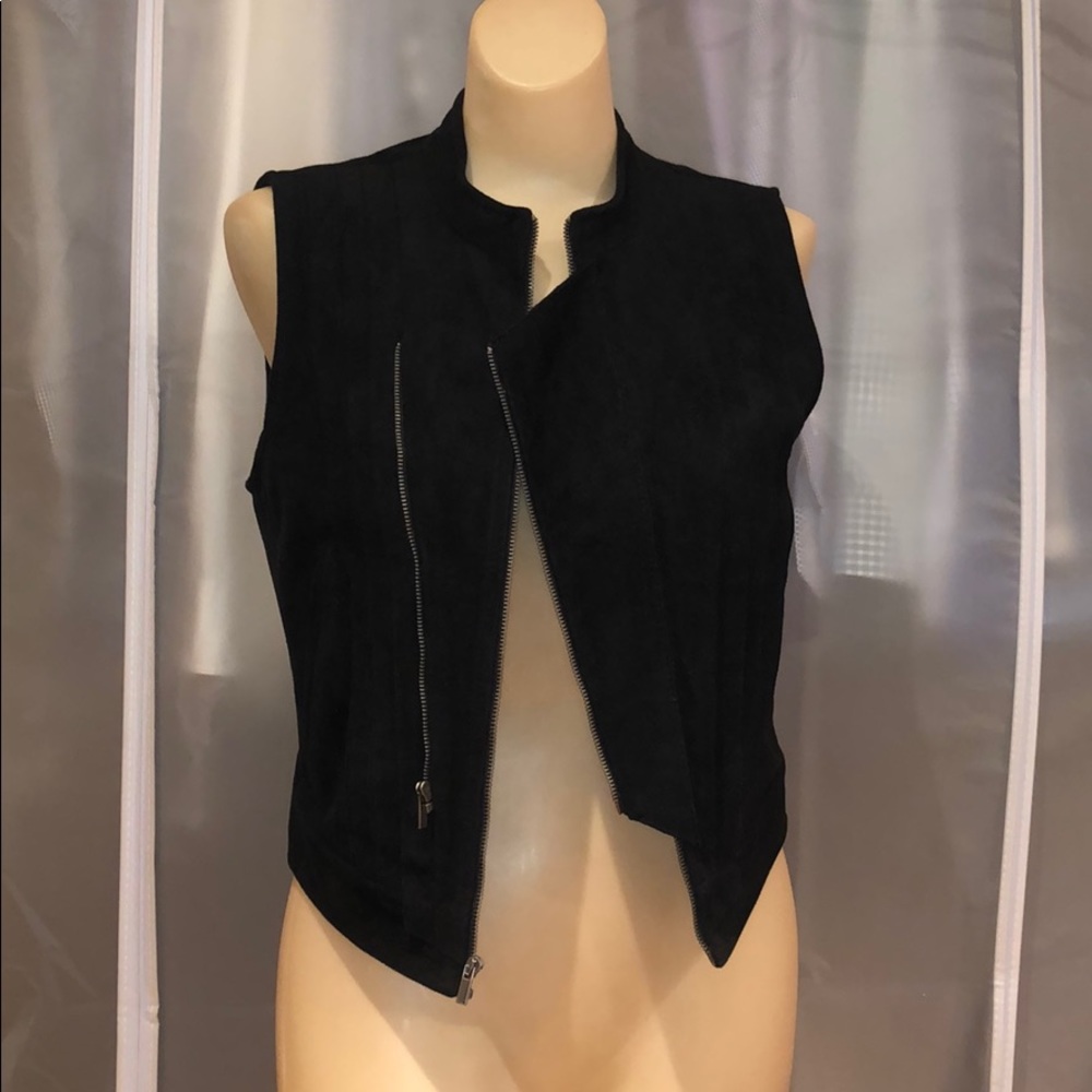 BCBG MAXAZRIA Vest